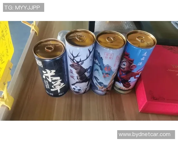 足球明星亲自评测啤酒口感与风味的精彩视频分享 足球明星亲自评测啤酒口感与风味的精彩视频分享